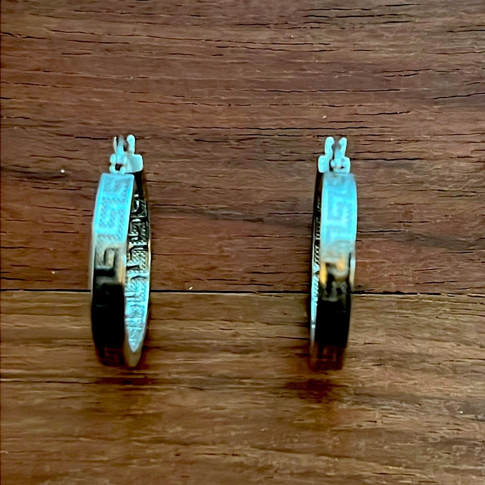 Beautiful Italian 925 Sterling earrings